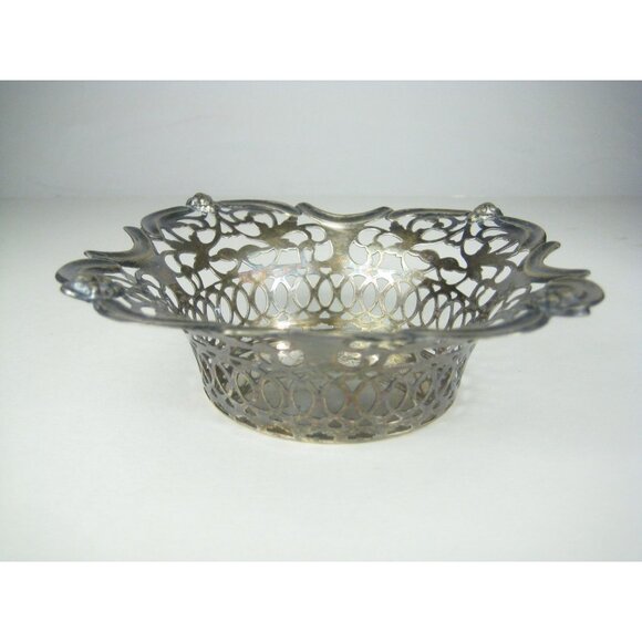 Vintage Victorian Style Silver Plate Decorative Basket Dish Bowl Filigree - Picture 1 of 16
